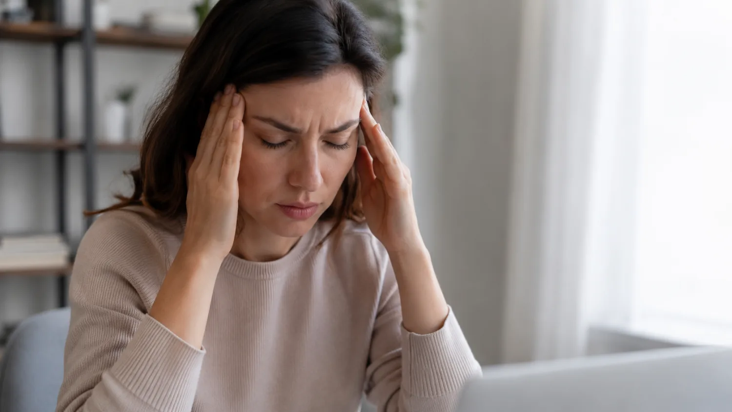 Headache: Causes, Red Flags and When to Seek Urgent Help